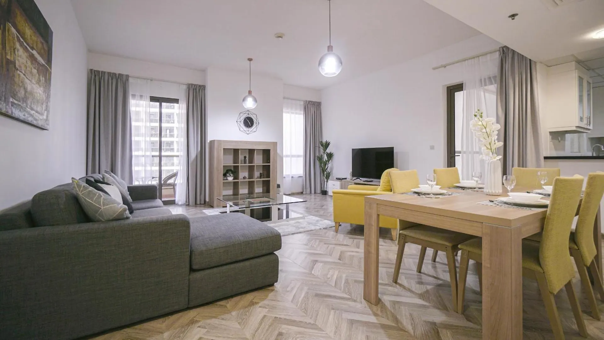 704, Shams 1 Apartment Dubai