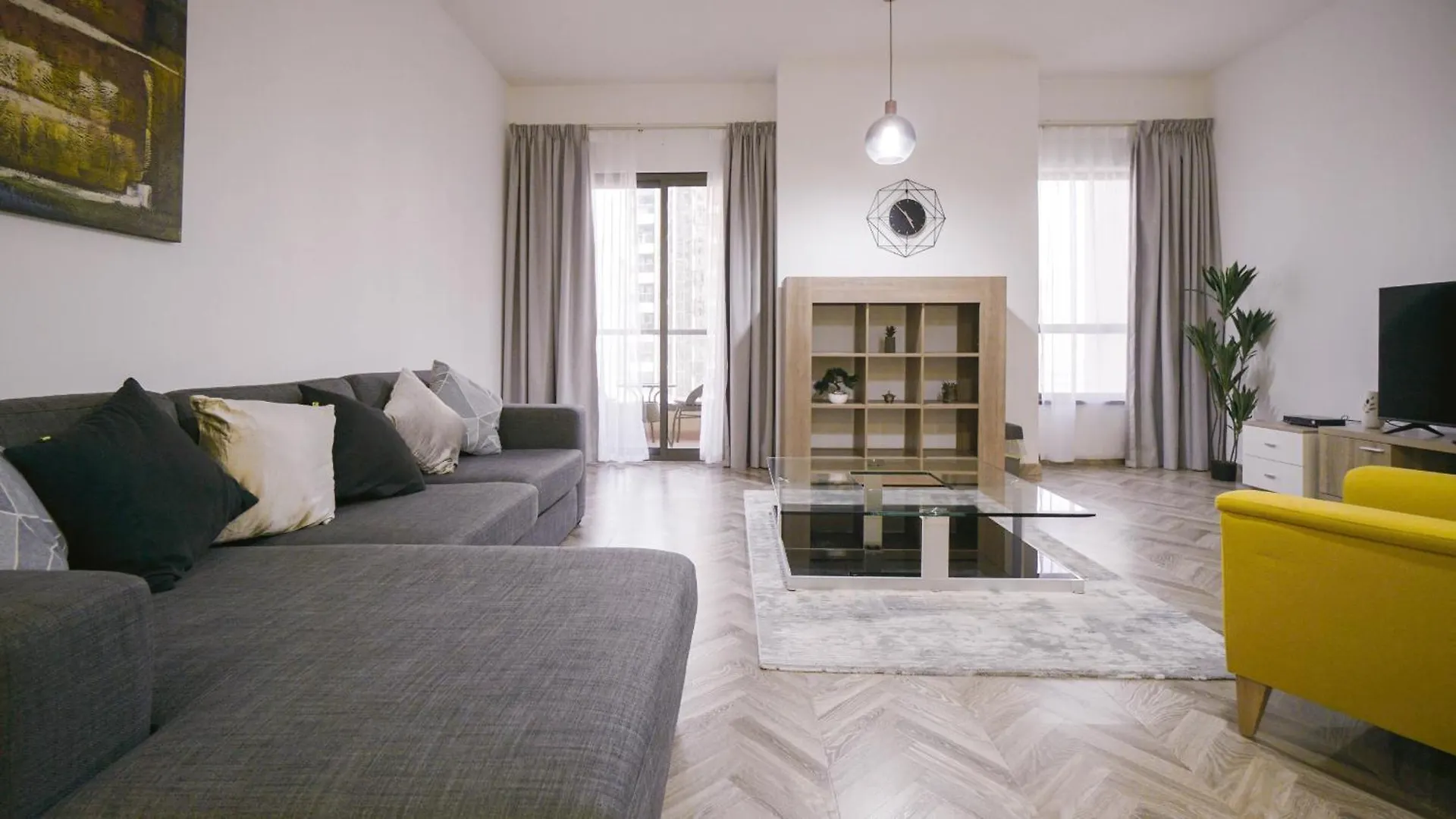 704, Shams 1 Apartment Dubai